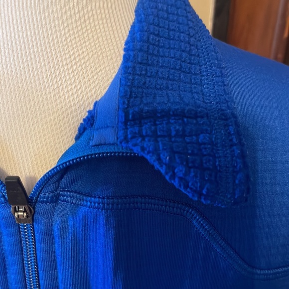 Men’s Royal Blue light weight Patagonia vest-size medium - Picture 5 of 10